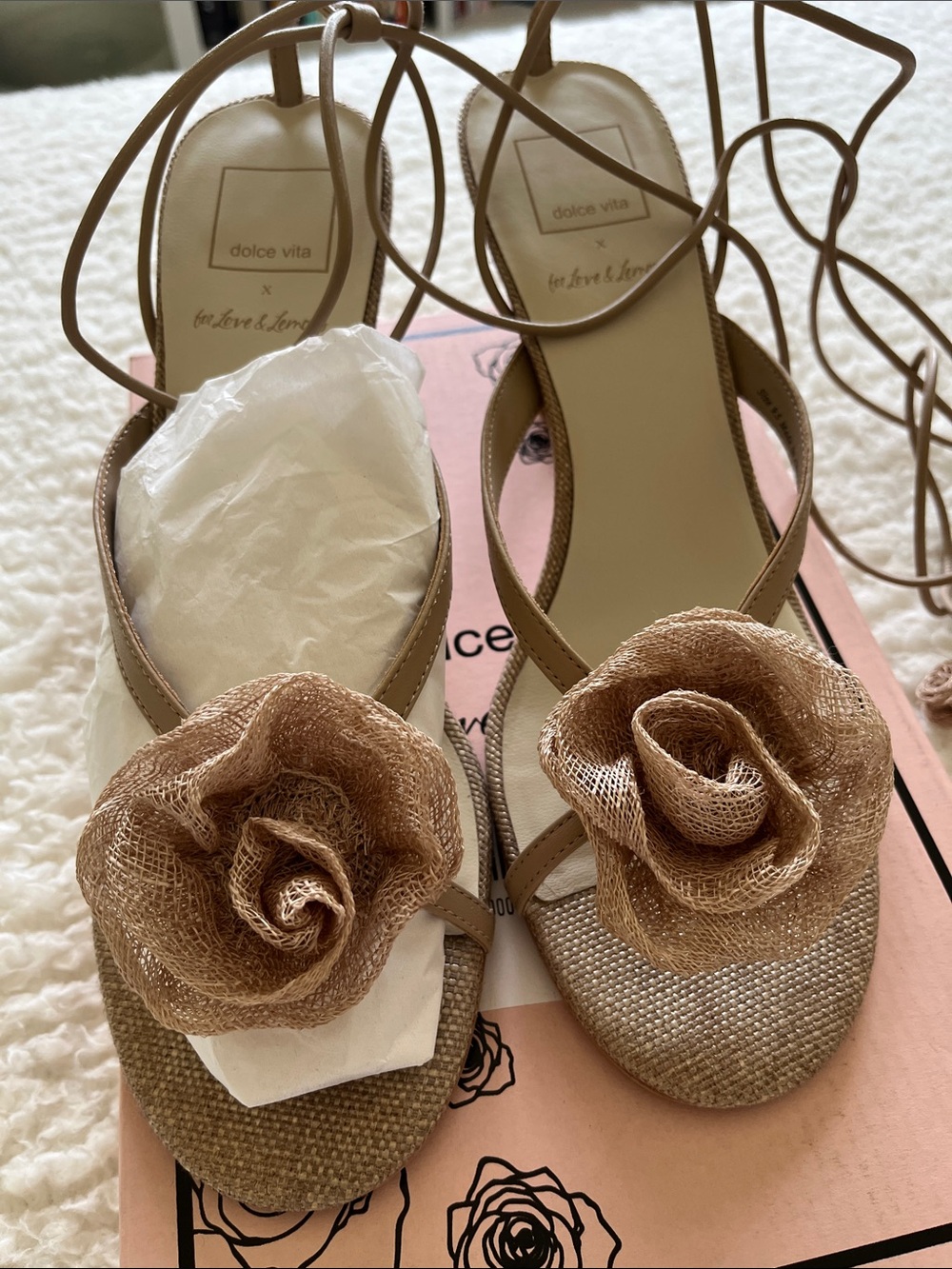 dolce vita x for Love of Lemons 9.5 EUC  Tan, ankle wrap kitten heel sandals